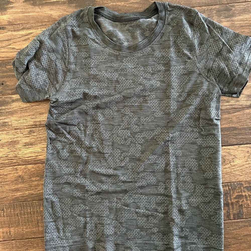 Lululemon shirt